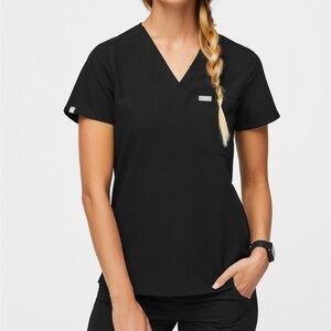 Figs one pocket scrub top